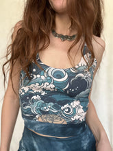 Load image into Gallery viewer, Half Moon Top