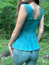 Load image into Gallery viewer, Malachite Flow Top