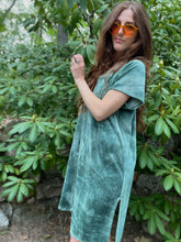 Load image into Gallery viewer, Dark Moss Velour Kaftan