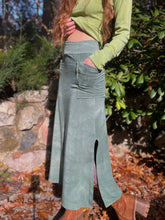 Load image into Gallery viewer, Maxi Pocket Skirt