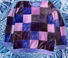 Load image into Gallery viewer, Velour Scrap-work Pull Over
