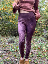 Load image into Gallery viewer, Truffle Butt Pocket Leggings
