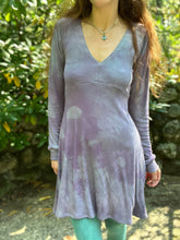 Load image into Gallery viewer, Eggplant V-Cut Dream Tunic
