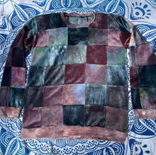 Load image into Gallery viewer, Velour Scrap-work Pull Over
