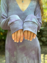 Load image into Gallery viewer, Eggplant V-Cut Dream Tunic
