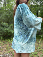 Load image into Gallery viewer, Water and Ice Kimono

