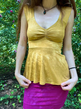 Load image into Gallery viewer, Made2Order- Miss Daisy Flow Top
