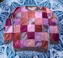 Load image into Gallery viewer, Velour Scrap-work Pull Over
