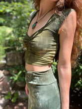 Load image into Gallery viewer, Made2Order:Miss Daisy Top
